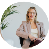 Eveline van E-Volve glimlacht